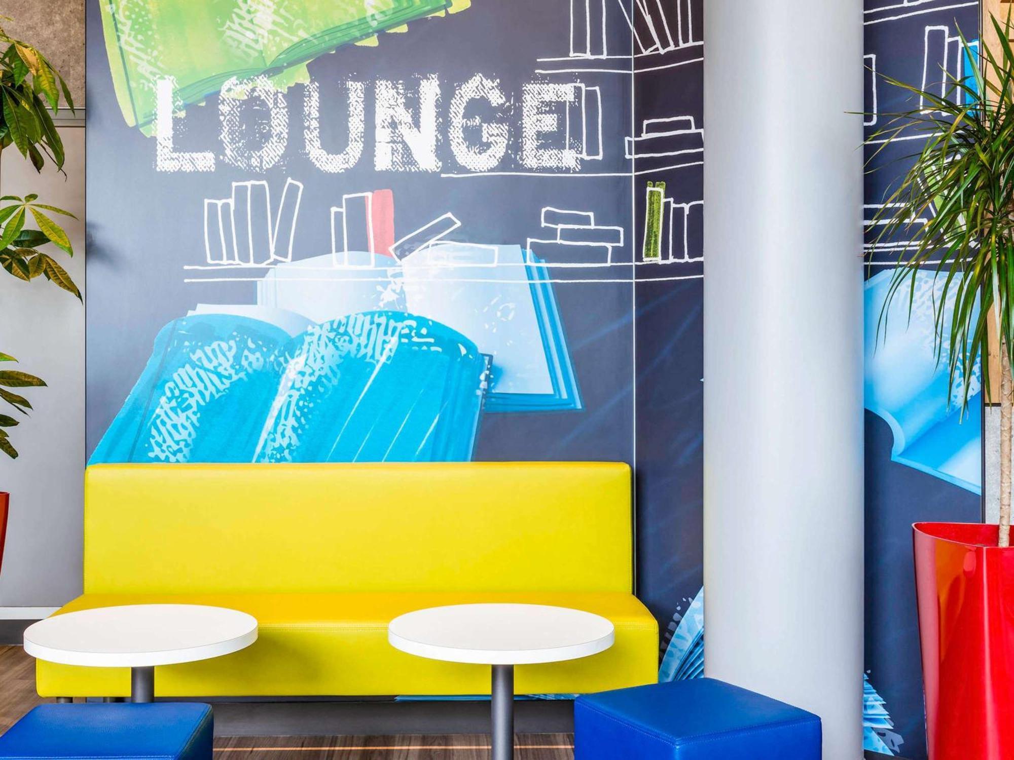 Ibis Budget Rueil Malmaison Eksteriør bilde