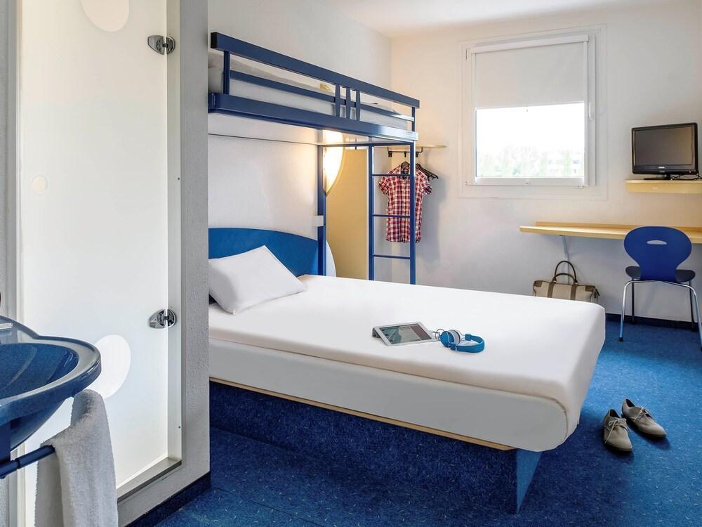 Ibis Budget Rueil Malmaison Eksteriør bilde