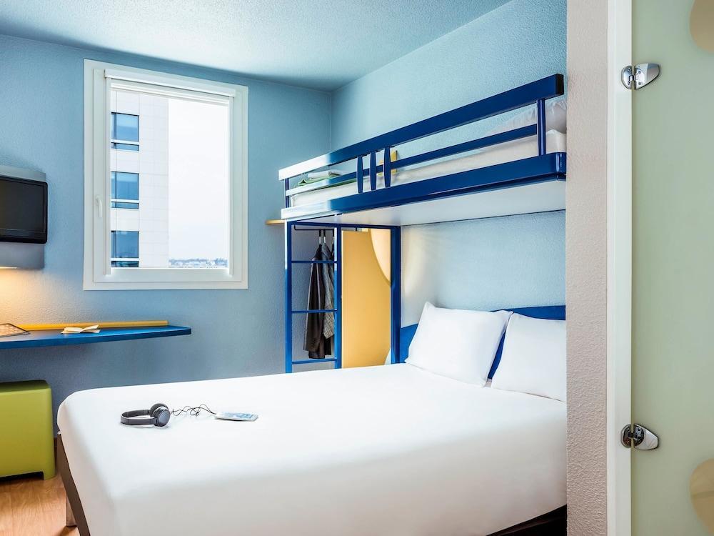 Ibis Budget Rueil Malmaison Eksteriør bilde