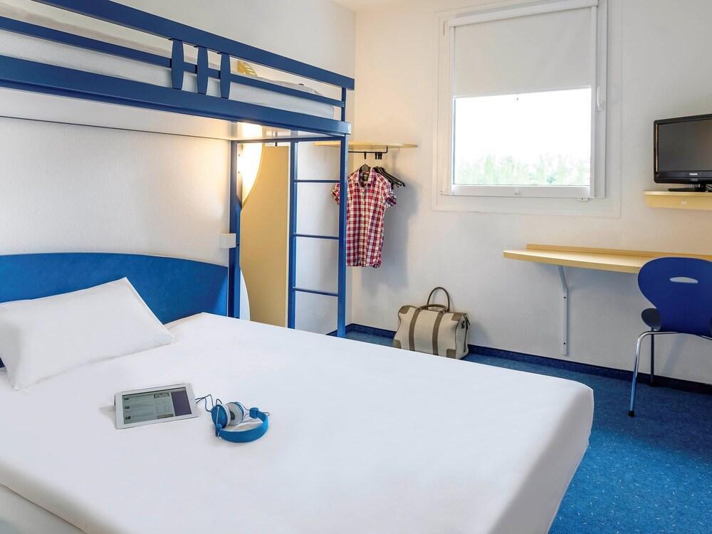 Ibis Budget Rueil Malmaison Eksteriør bilde